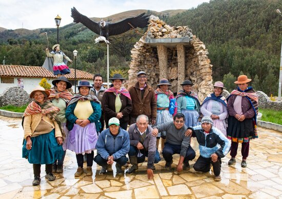 Group photo of farmers. 